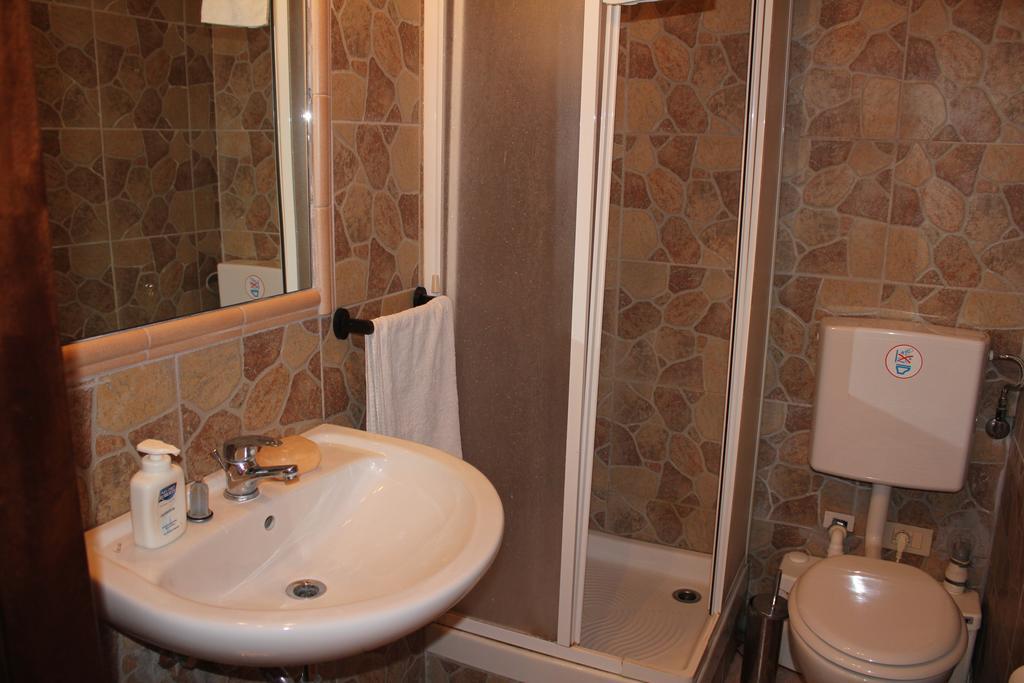 Pisa Rooms For Rent Extérieur photo